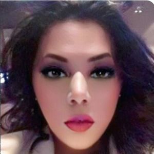 Meet your Posher, Tabitha